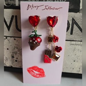 Betsey Johnson Love Spell Chocolate Strawberry Mismatch Drop Earrings NWT